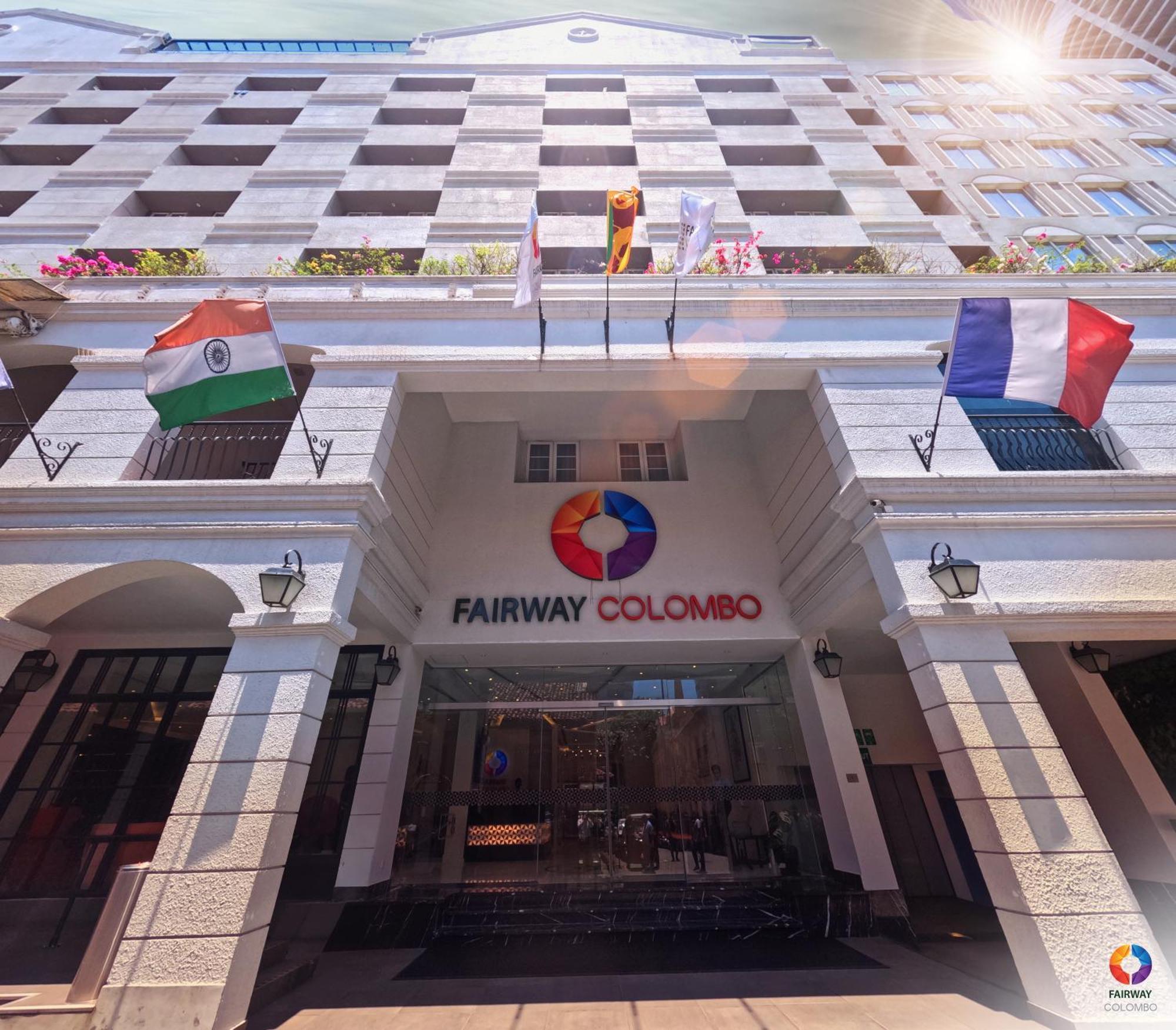 Fairway Colombo - Sri Lanka'S First Hotel With Robot Technology מראה חיצוני תמונה