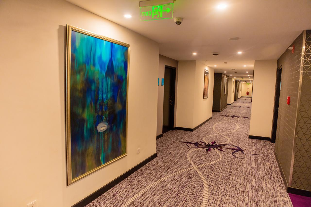Fairway Colombo - Sri Lanka'S First Hotel With Robot Technology מראה חיצוני תמונה