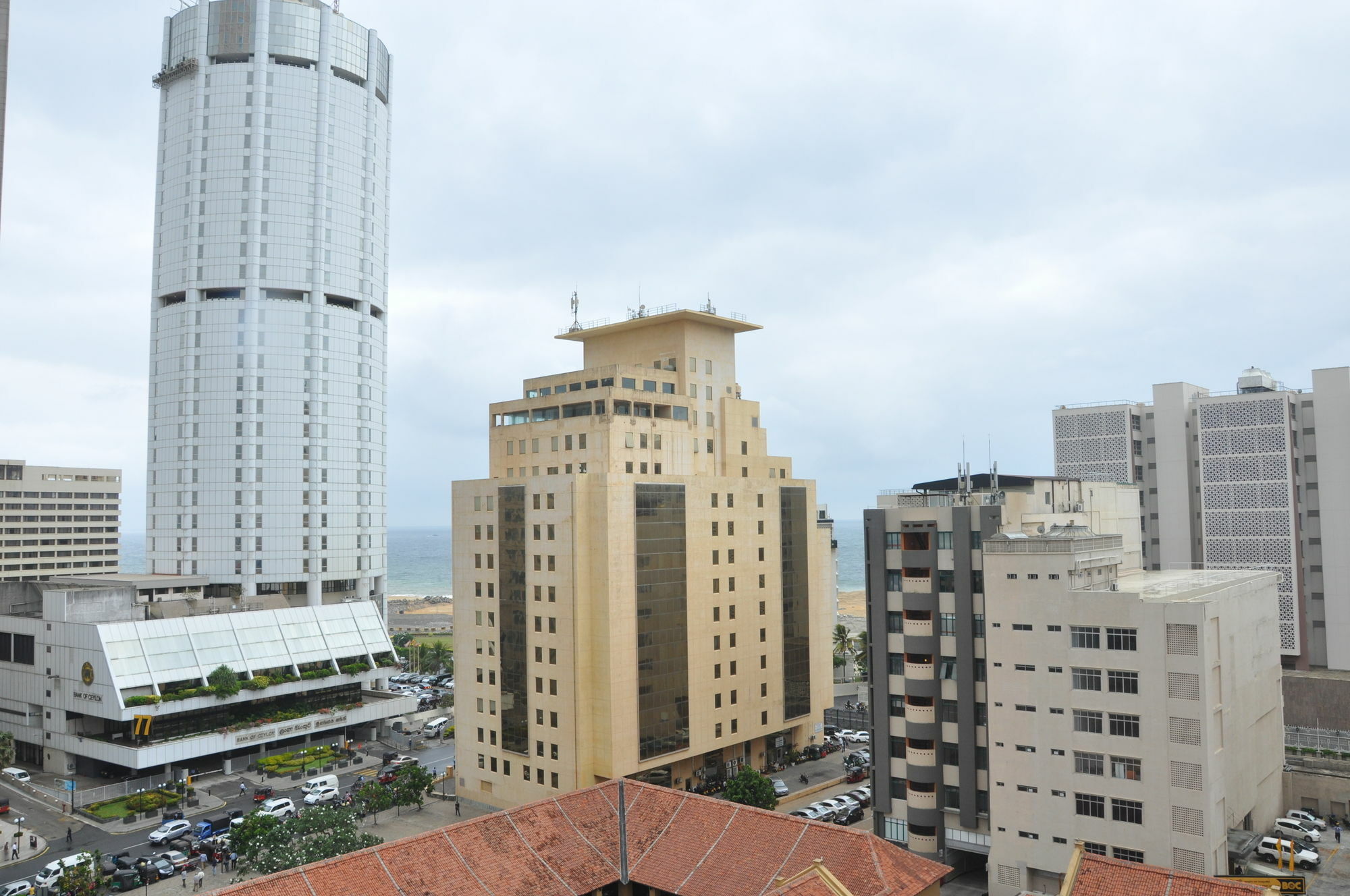 Fairway Colombo - Sri Lanka'S First Hotel With Robot Technology מראה חיצוני תמונה