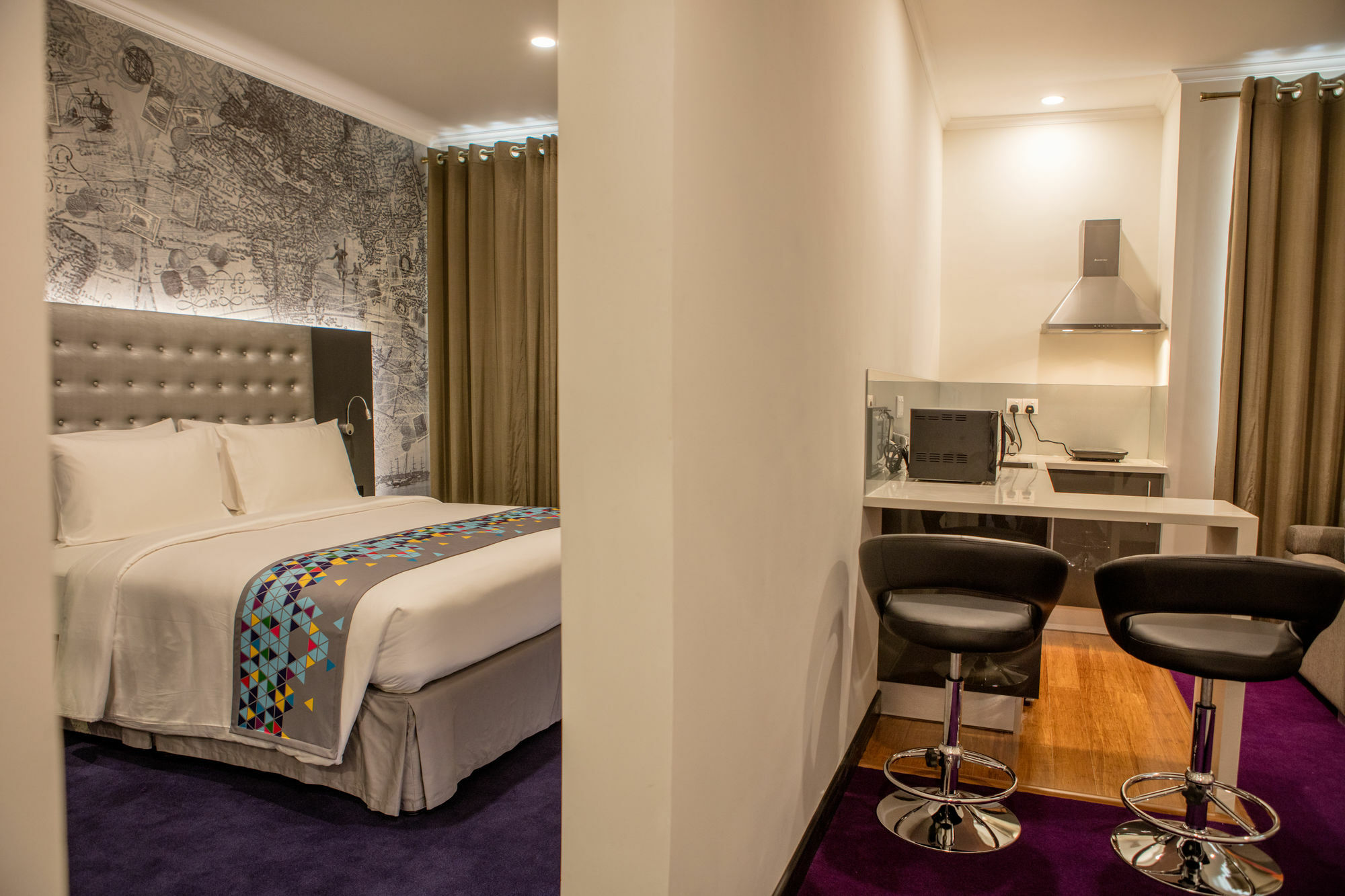 Fairway Colombo - Sri Lanka'S First Hotel With Robot Technology מראה חיצוני תמונה